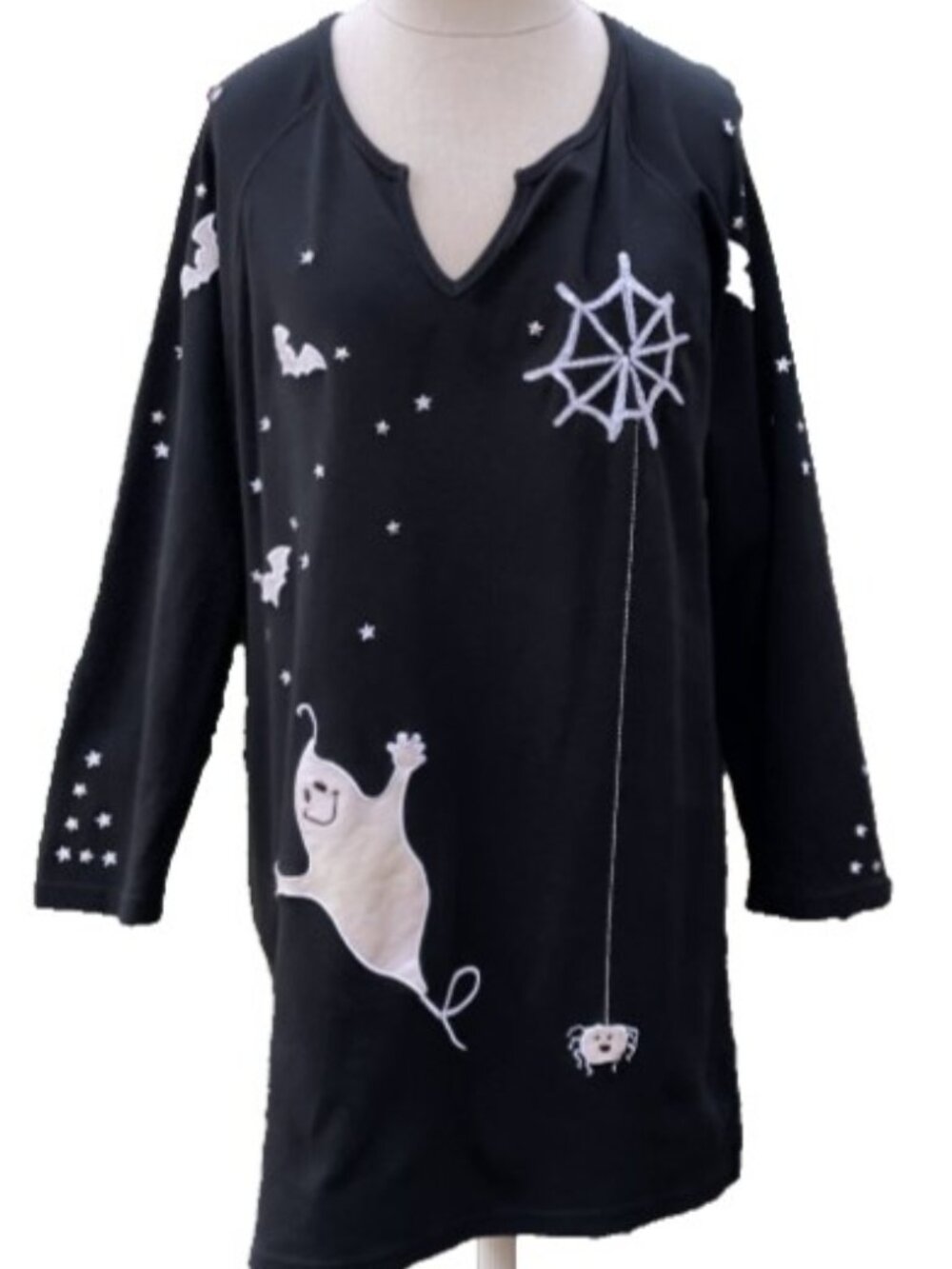 Karen Scott Sport Womens Halloween Ghost Black Knit Top Size S M Embroidered vgt